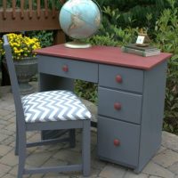 Child's Desk Makeover