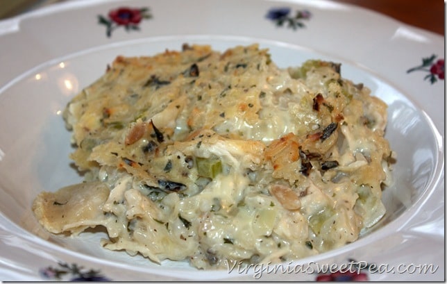 Chicken and Wild Rice Casserole  #chicken #chickencasserole