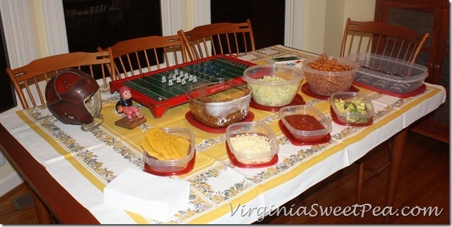 Rubbermaid Football Theme Table2