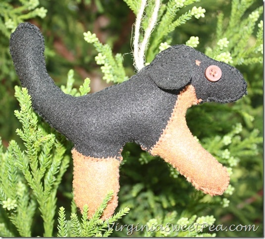 Dog Felt Animal Ornament