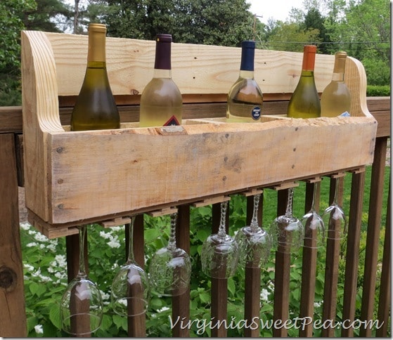 DIY Pallet Wine Rack