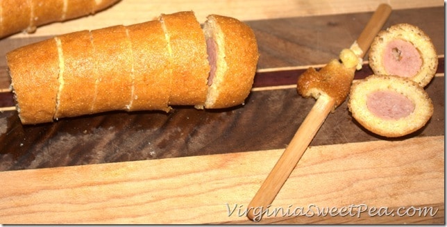 Corn Dog Pizza - How to Cut CornDog #GetCorny #cbias