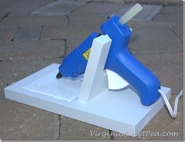 DIY-Glue-Gun-Holder by virginiasweetpea.com