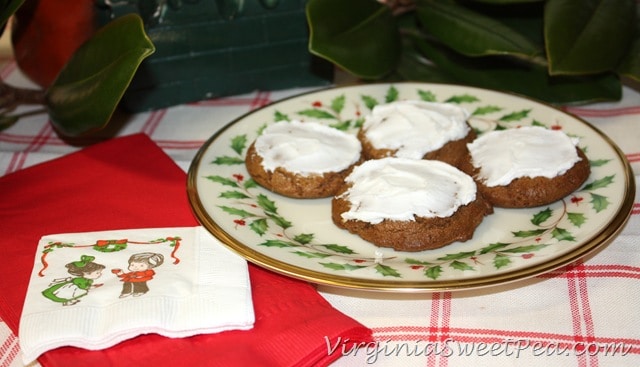 Iced-Ginger-Cookies4.jpg