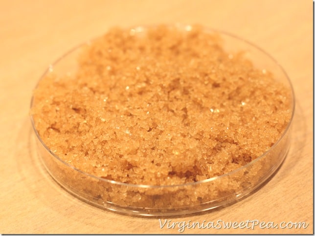 Brown Sugar Scrub in Petri Dish by virginiasweetpea.com