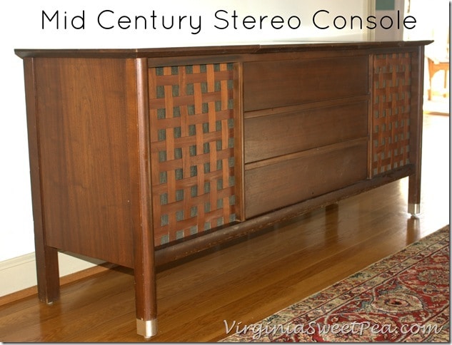 Mid Century Modern Stereo Console from Montgomery Ward by virginiasweetpea.com