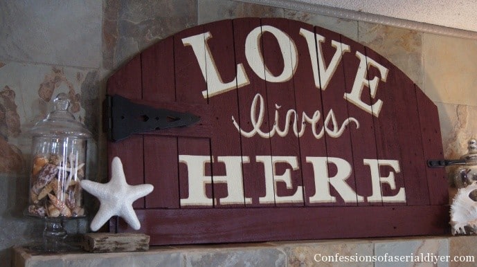 Love-lives-here-sign