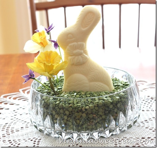 Easy Easter Centerpiece