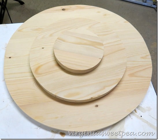 DIY Cupcake Stand Three Circles Cut from Wood