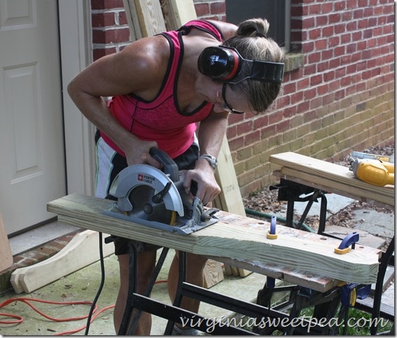 Cutting Out Bottom Adirondack Chair Pieces