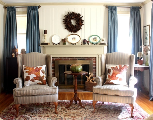 Thanksgiving Mantel and Living Room Decor