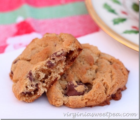 Chewy Peanut Butter Cookies with Nestle Delightfulls Peanut Butter Morsels