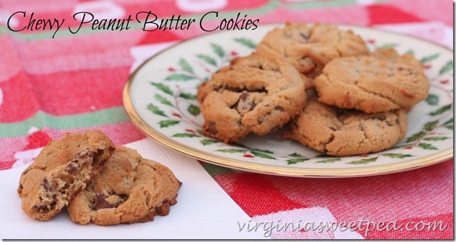 Chewy Peanut Butter Cookies with Nestle Delightfulls - Peanut Butter Morsels by virginiasweetpea.com #NestleTollHouse #delightfulls #TollHouseTime #sp