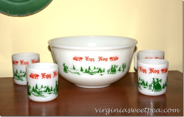 Vintage Christmas Punch Bowl by virginiasweetpea.com