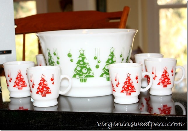 Vintage Christmas Punch Set by virginiasweetpea.com