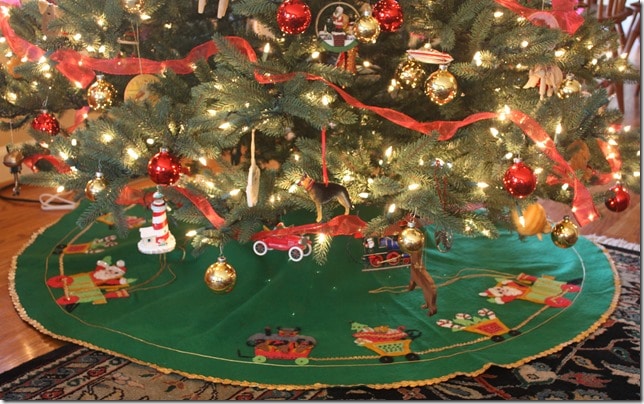 Vintage Christmas Tree Skirt