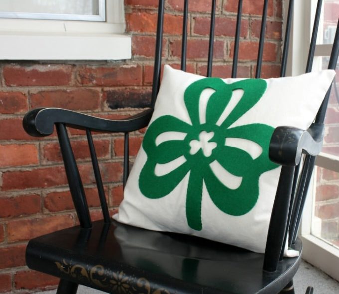 Easy St. Patrick's Day Pillow