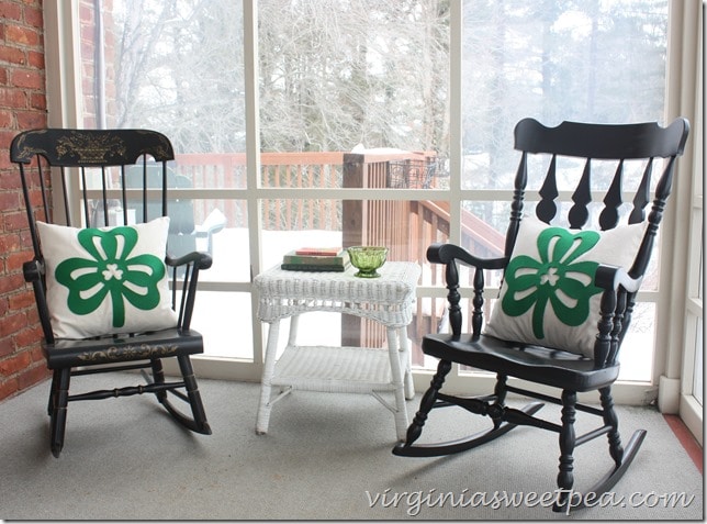 How to Make Easy St. Patrick Day Pillows