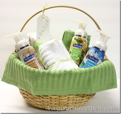 new-neighbor-gift-basket-with-soft-soap