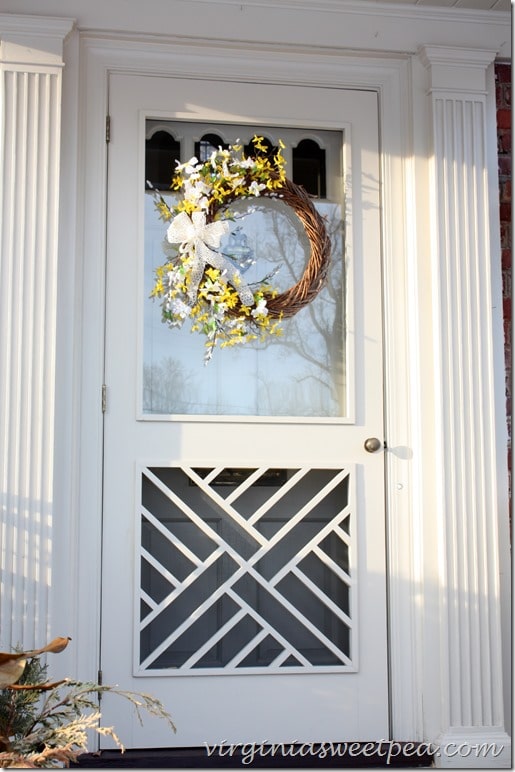 Easy Spring Wreath by virginiasweetpea.com