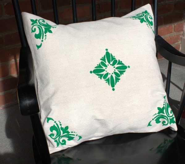 Easy Stenciled Pillow Cover