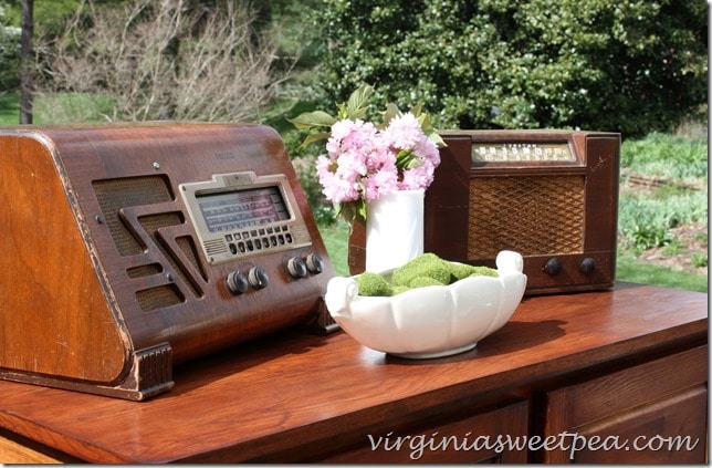 Vintage Philco Radios with Vintage Pottery