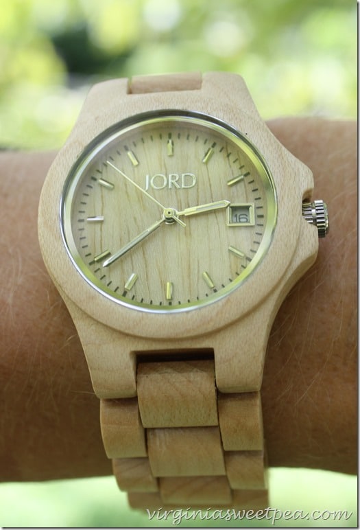 Have you ever seen a wooden watch?  This maple beauty is by Jord.  #jordwatch