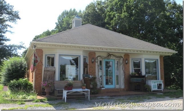 Blue Sky Cottage in Madison Heights, VA