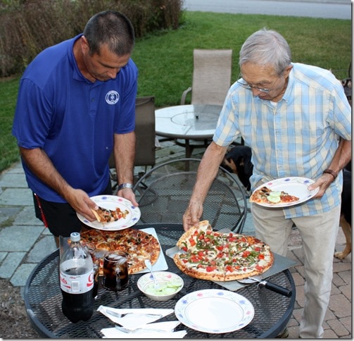 Walmart-Marketside-Cheese-Pizza9