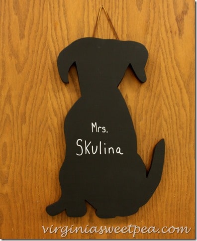Use a jigsaw to make a cut-out wooden sign. It's not as hard as you think! virginiasweetpea.com