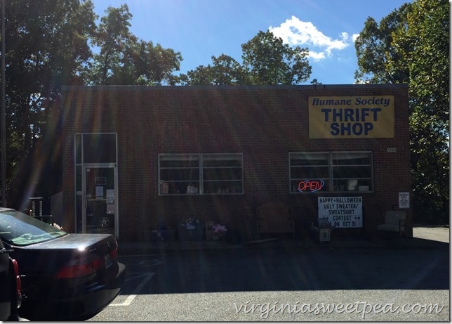 Humane Society Thrift Shop in Madison Heights, VA