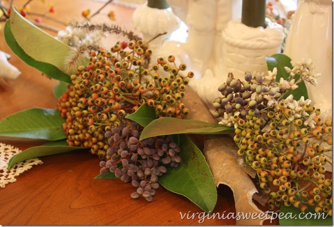 Fall Berries from Nature Used in a Thanksgiving Centerpiece