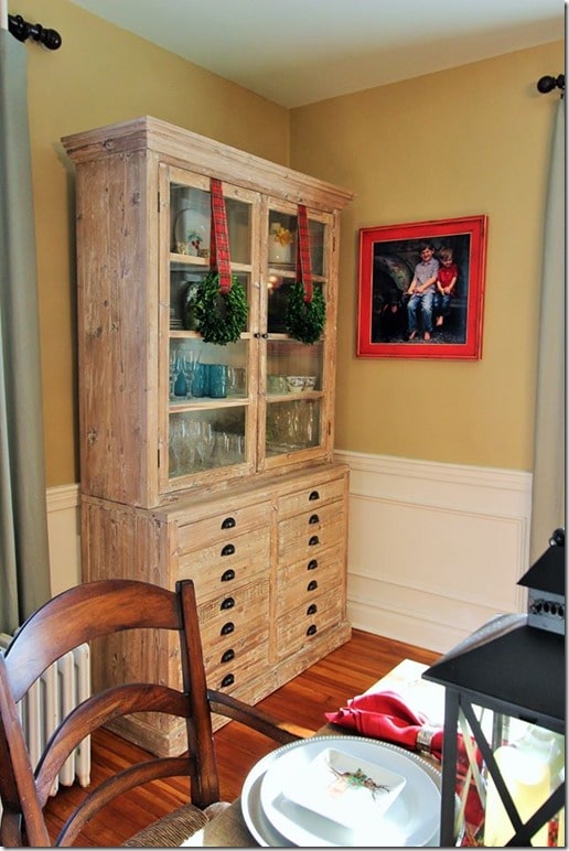 Farmhouse Style Dining Room Decorated for Christmas.