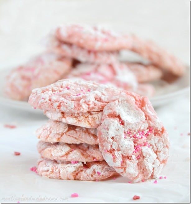 strawberry-cake-mix-crinkle-cookies