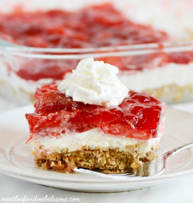 strawberry-pretzel-salad