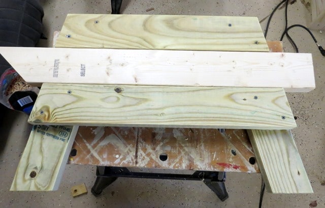 How to Make Legs for a 2x4 Bench