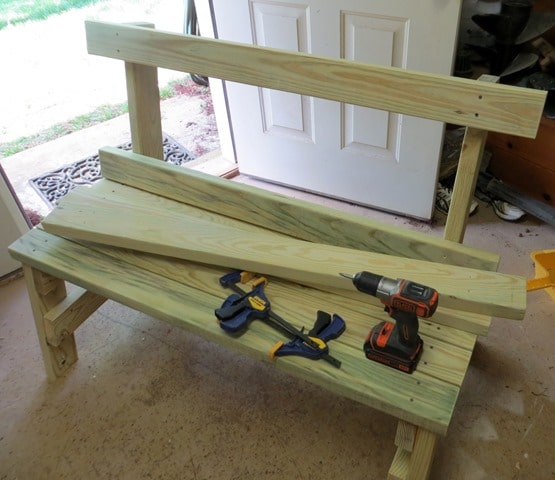 How to Make the Back of the DIY 2x4 Bench