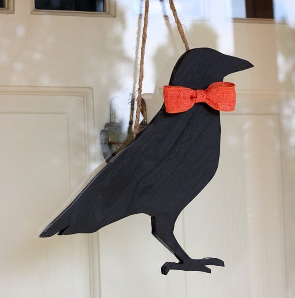 DIY Fall Crow - Learn how to make this for your door!