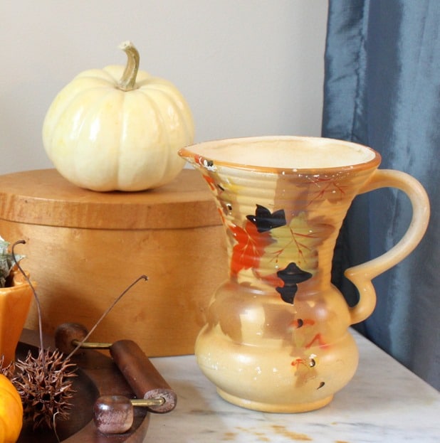 Fall Vignette with Sophia Made in England Vase I Fall Mantel and Living Room Decor - Get ideas for decorating your mantel and living room for fall. #fall #falldecor #fallvignette #falldecorating #vintage