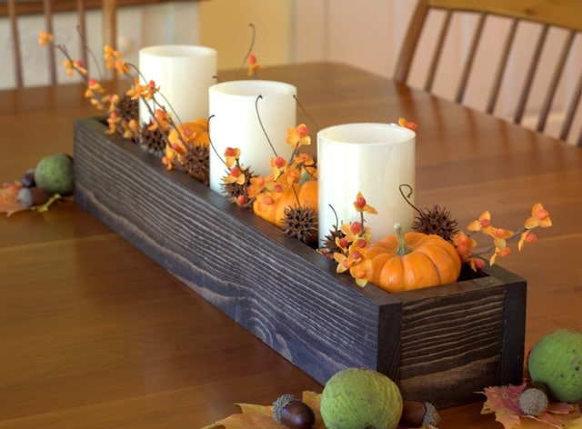 DIY Wood Box Centerpiece - Make this for less than $10! virginiasweetpea.com