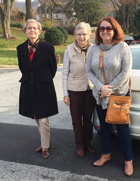 Christmas Home Tour in Waynesboro, VA - Mama, Judy, and Susan