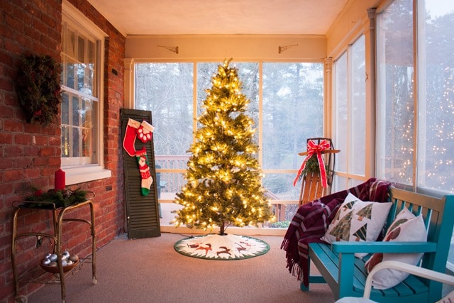 Christmas Outside and on the Porch - Traditional Southern Christmas Decor - virginiasweetpea.com
