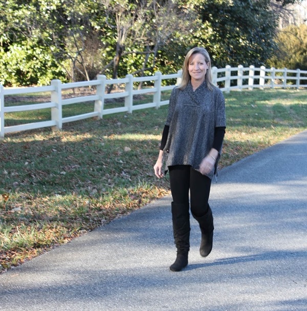 Stitch Fix Review January 2017 | RD Style Calandri Contrast Sleeve Ponch | virginiasweetpea.com