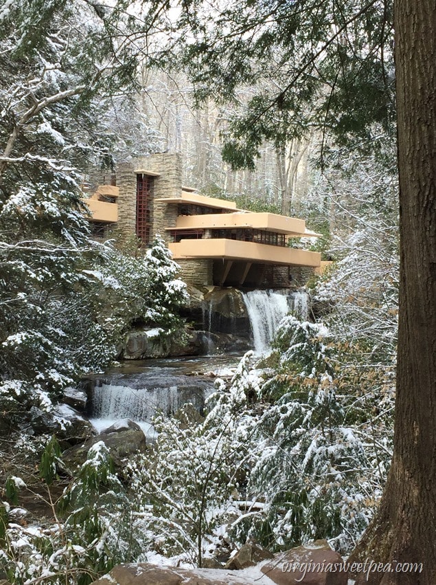 Fallingwater - A Frank Lloyd Wright designed home in PA - virginiasweetpea.com