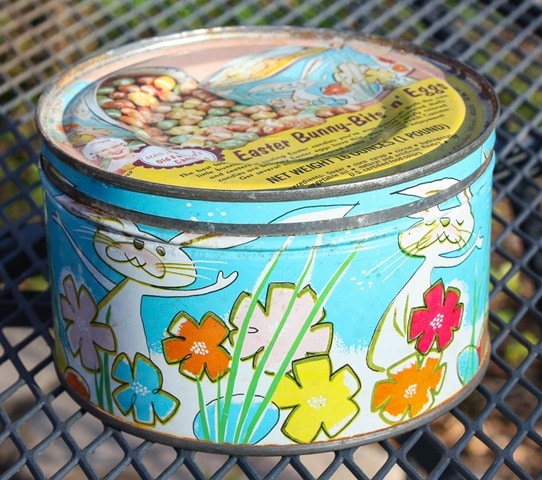 Mrs. Leland's Candy Tin from the early 1960's - virginiasweetpea.com