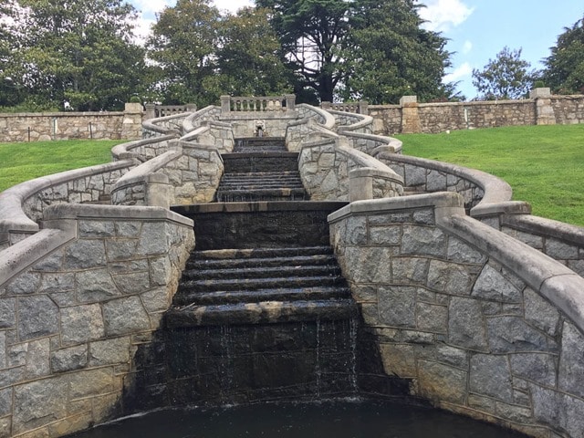 Italian Garden at Maymont in Richmond, Virginia - virginiasweetpea.com