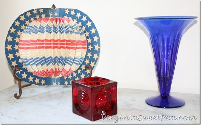 Vintage 4th of July Hat and Blenko Vase - virginiasweetpea.com