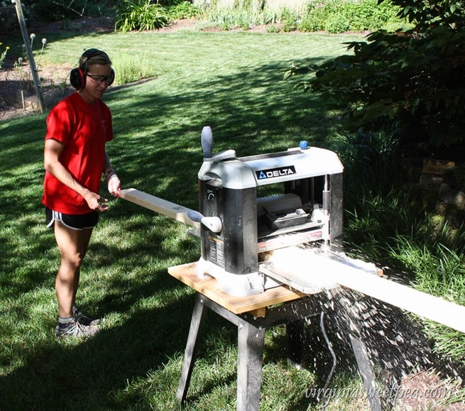 How to Make a DIY 2x4 Porch Swing - Get the step-by-step directions at virginiasweetpea.com.