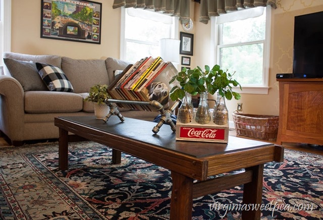 DIY Industrial Pipe Bookshelf - This is an easy DIY. Get the full tutorial at virginiasweetpea.com