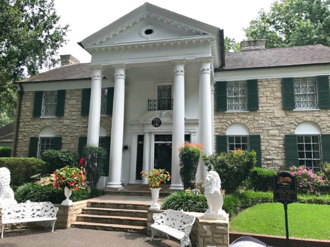 Tour of Elvis Presley's Graceland in Memphis, TN